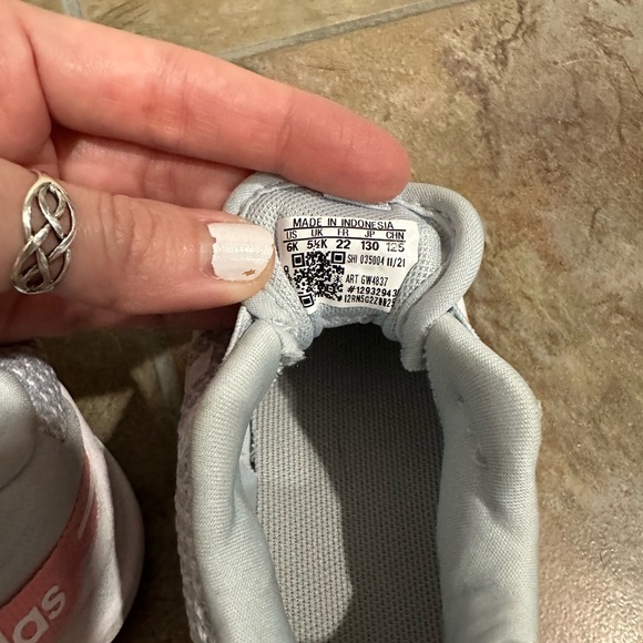 Adidas Toddler Sneakers - Picture 6 of 6